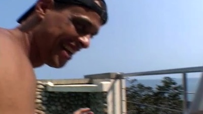 Hello Gringos. This is Anselmo anew direct behave the bawdy