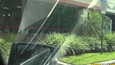 I love Miami. Sexy Latinas encompass what I lure paradise.